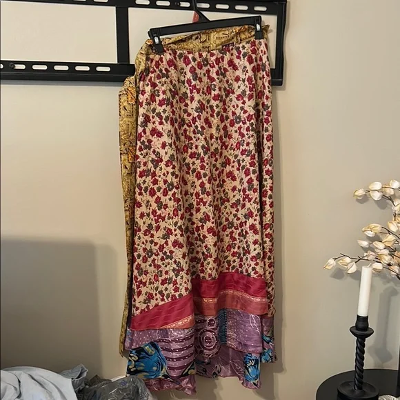 Floral Patchwork Skirt - Picture 2 of 4